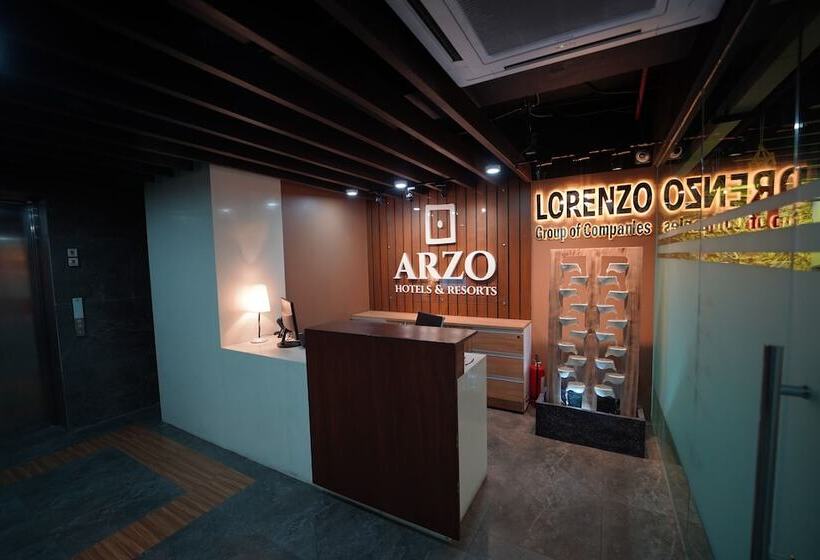 Arzo Hotel Premier