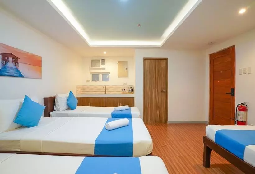 Arzo Hotel Premier
