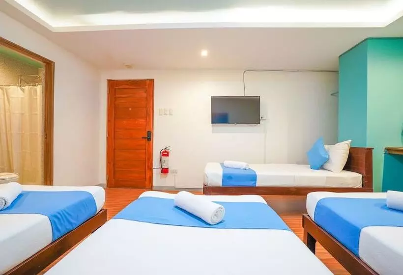 Arzo Hotel Premier