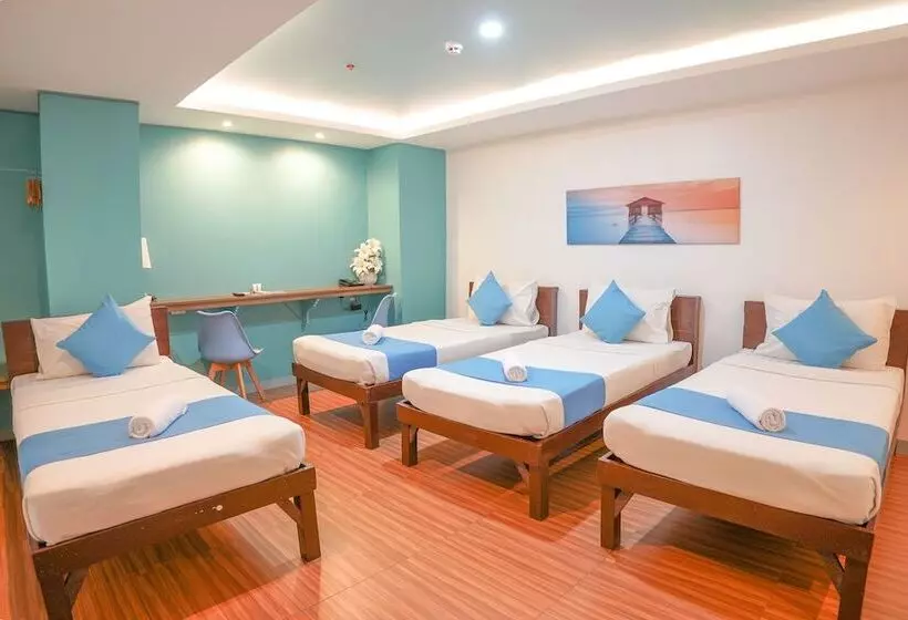 Arzo Hotel Premier