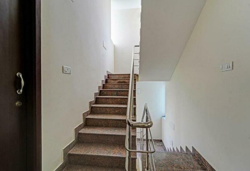 בית מלון כפרי Oyo 90112 Fly Home