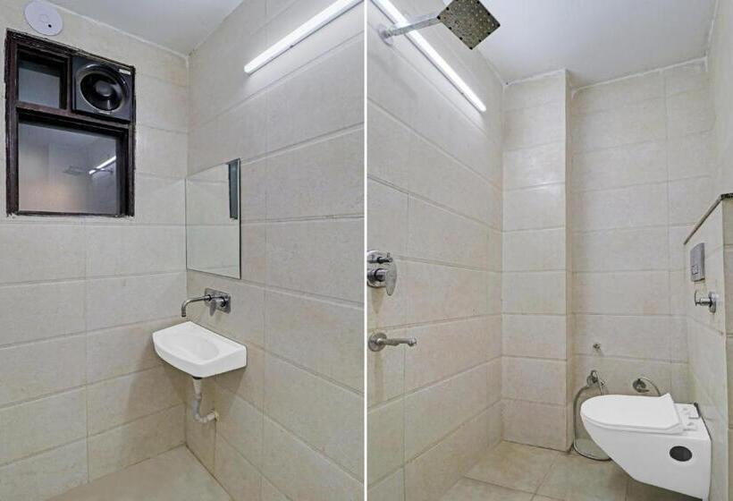 هتل Knight Inn Near Samaypur Badli Metro Station