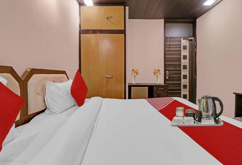 هتل Knight Inn Near Samaypur Badli Metro Station