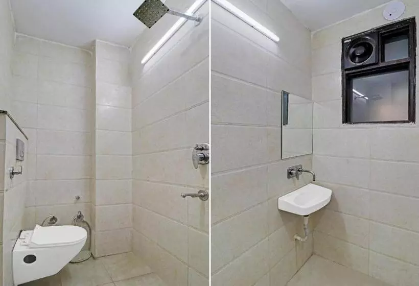 Hotelli Knight Inn Near Samaypur Badli Metro Station
