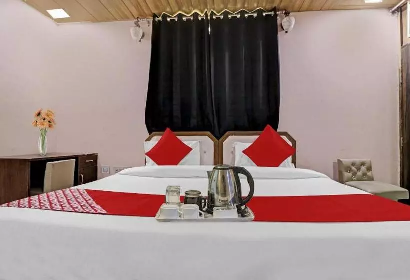Hotelli Knight Inn Near Samaypur Badli Metro Station