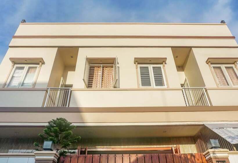 בית מלון כפרי Oyo 91316 Hh Guest House Makassar