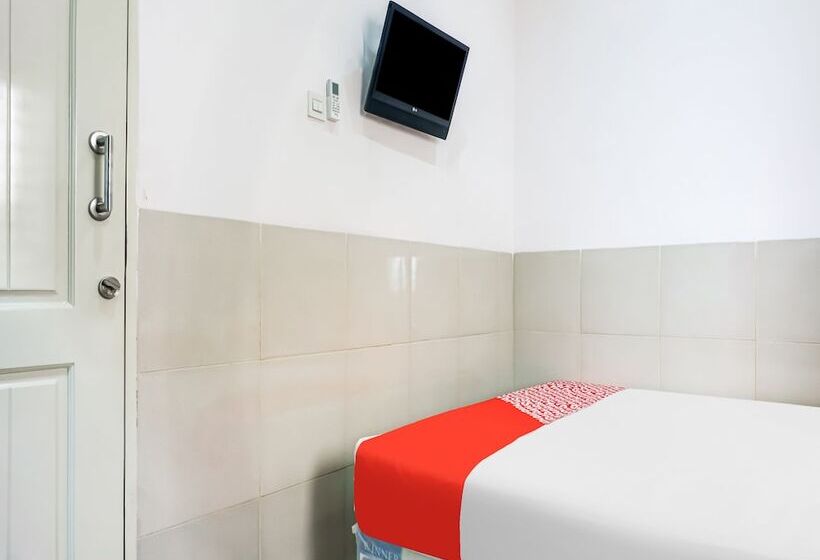 בית מלון כפרי Oyo 91316 Hh Guest House Makassar