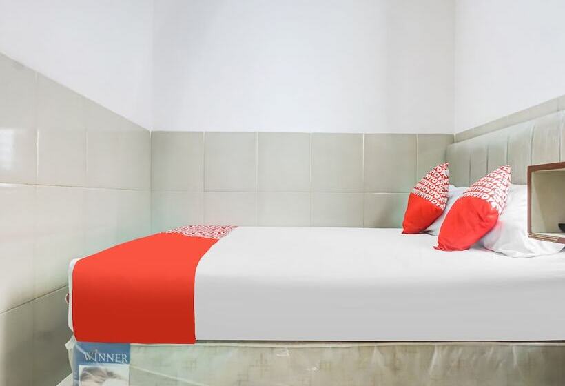 בית מלון כפרי Oyo 91316 Hh Guest House Makassar