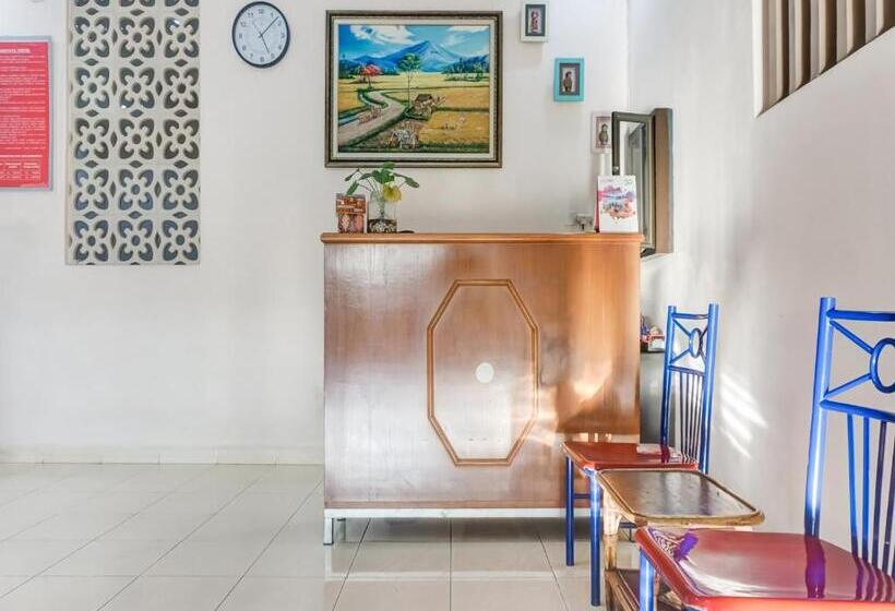 בית מלון כפרי Oyo 91316 Hh Guest House Makassar