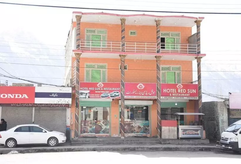 هتل Red Sun And Restaurant