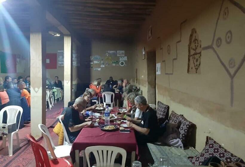 פנסיון Auberge Dinosaur Kem Kem