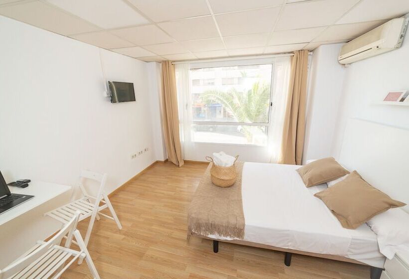 پانسیون Old Town La Estacion