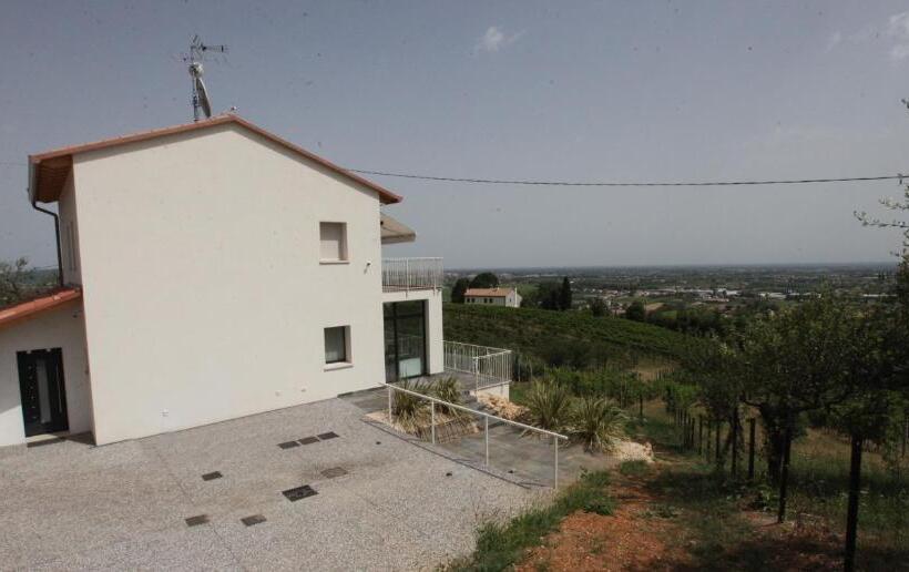 Pensjonat Terrazza San Vettore Camere Con Colazione, Relax In Collina Con Vista Sui Vigneti Docg Asolo