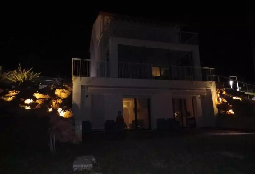 Majatalo Terrazza San Vettore Camere Con Colazione, Relax In Collina Con Vista Sui Vigneti Docg Asolo