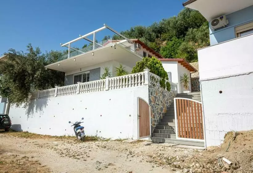 پانسیون Villa 69   Jonufer