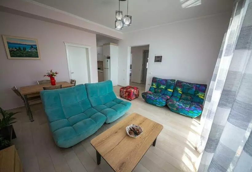 پانسیون Villa 69   Jonufer