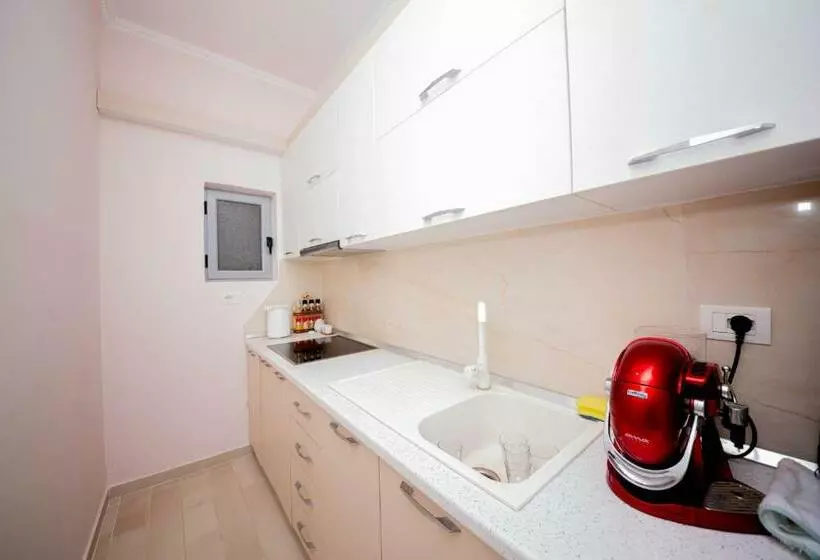 پانسیون Villa 69   Jonufer