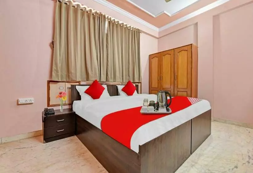 Flagship Hotel Regal Stay