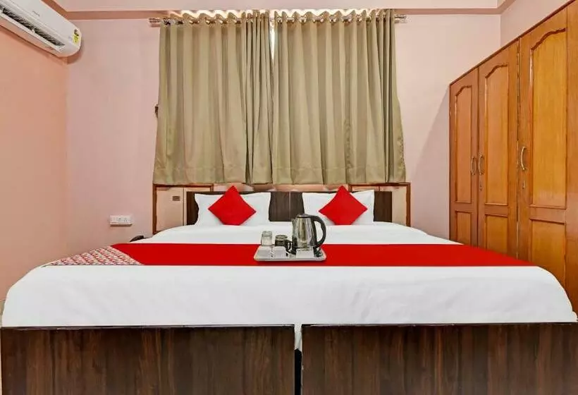Flagship Hotel Regal Stay