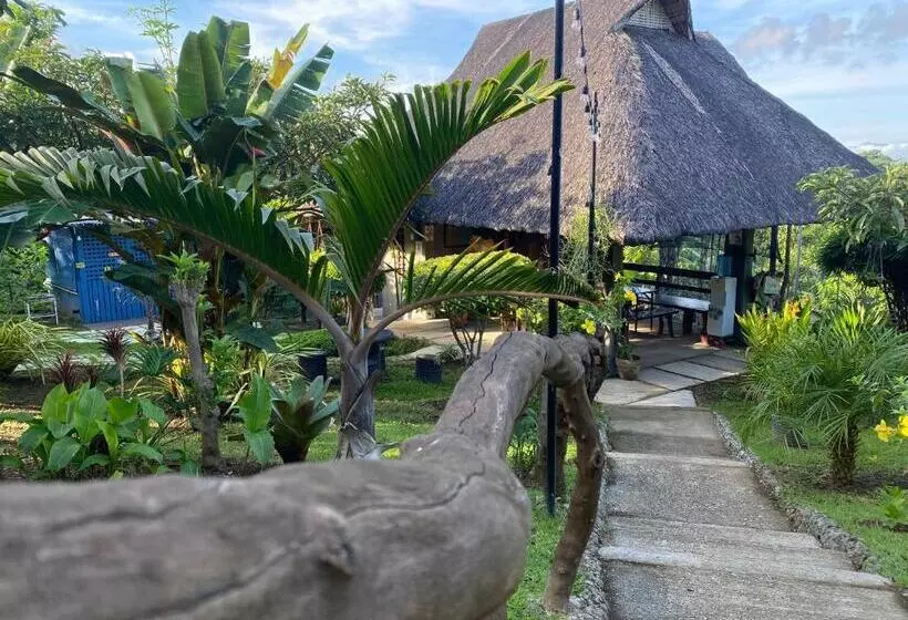 Majatalo Hilltop Cabins