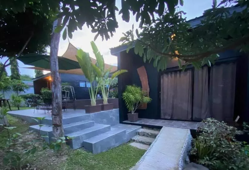 Majatalo Hilltop Cabins