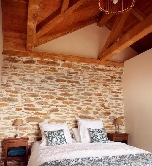 ペンション L Aube Des Fourniels