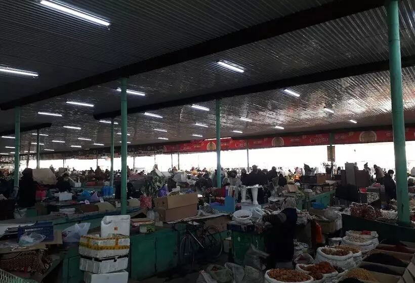 پانسیون Nomad Inn