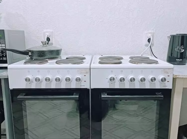 پانسیون Nomad Inn