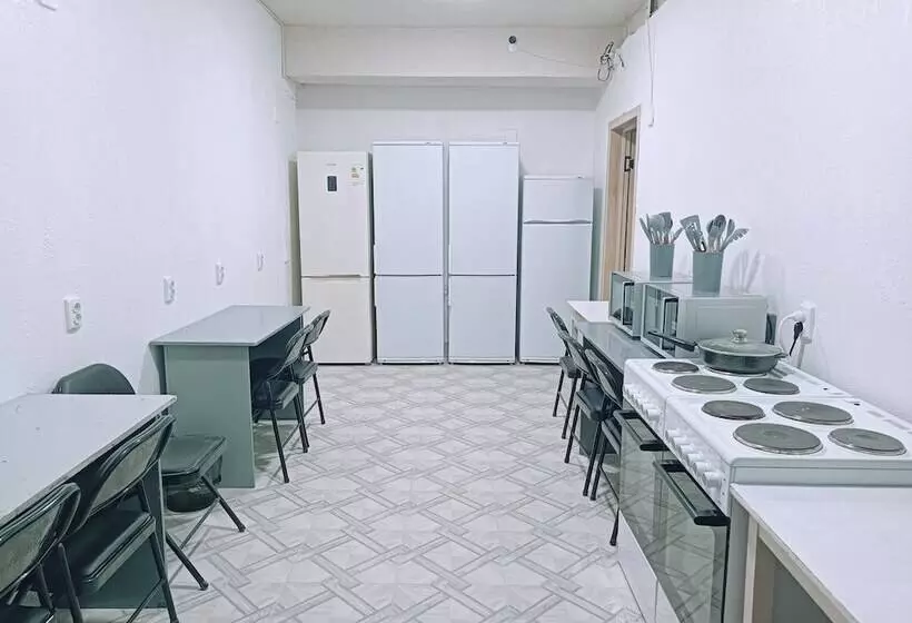 پانسیون Nomad Inn