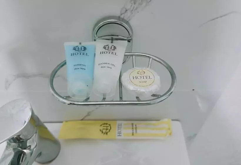 پانسیون Nomad Inn