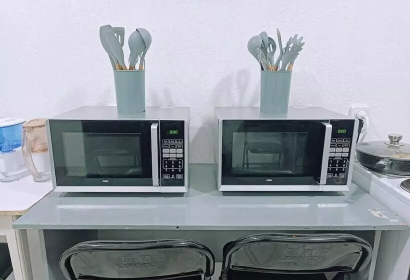 پانسیون Nomad Inn