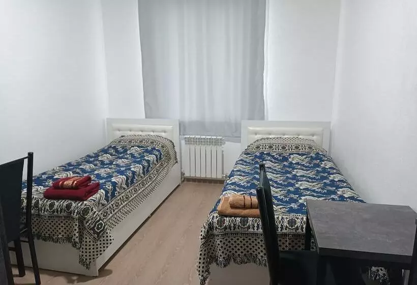 پانسیون Nomad Inn