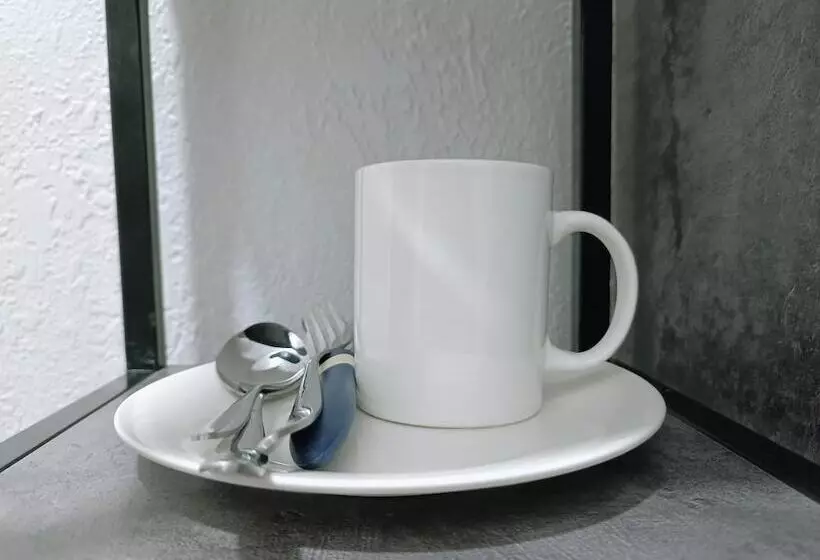 پانسیون Nomad Inn