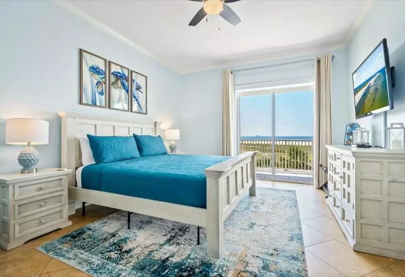 The Pelican Place   Amazing Views, Top Floor Condo