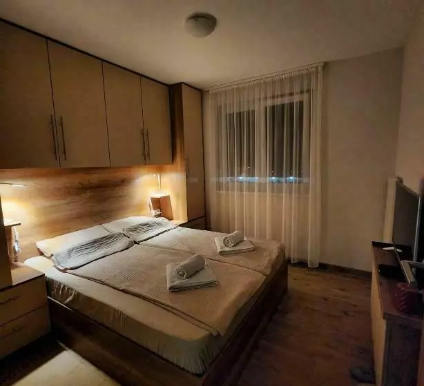Apartman Minja