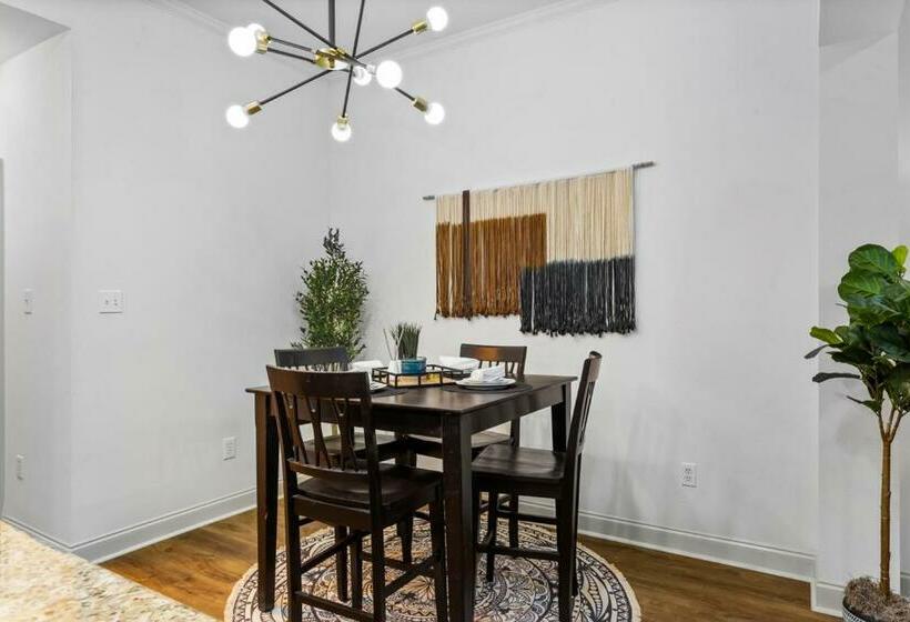 Beautiful 3bed 3bath Min From Lsu And Mall