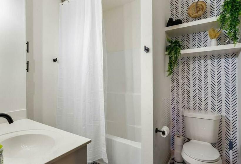 Beautiful 3bed 3bath Min From Lsu And Mall