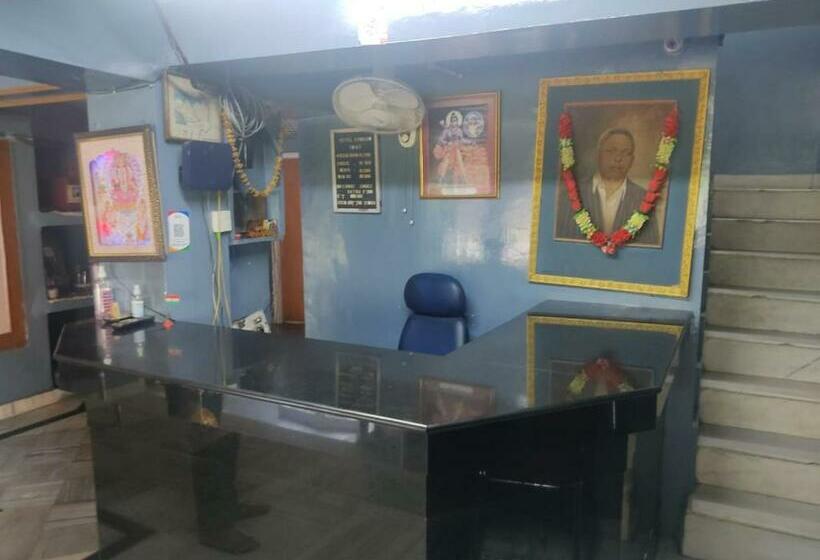 هتل Shubam Banquet & Restaurant By Wb Inn