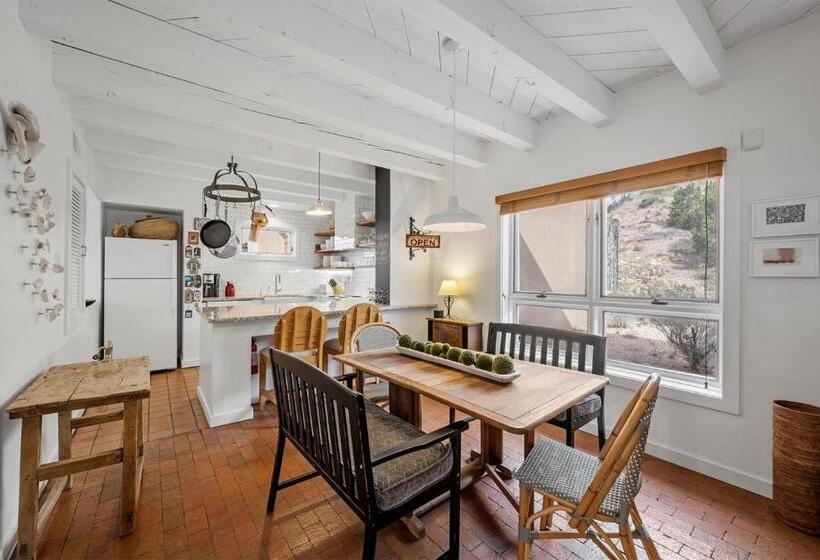 Jemez   Fantastic Views, Community Pool