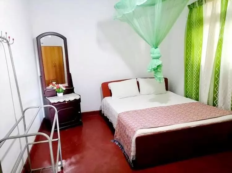 Mountain Paradise Home Stay