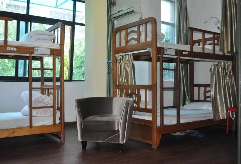 Haikou Banana Hostel
