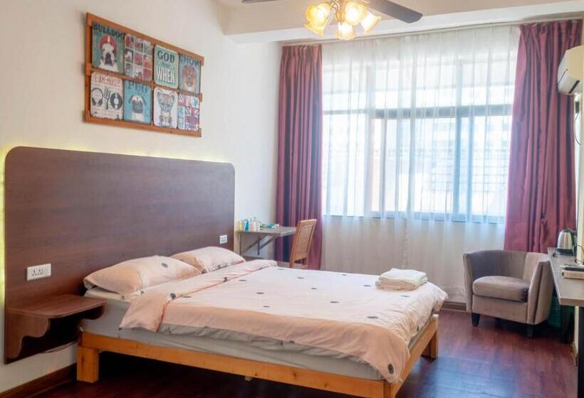 Haikou Banana Hostel