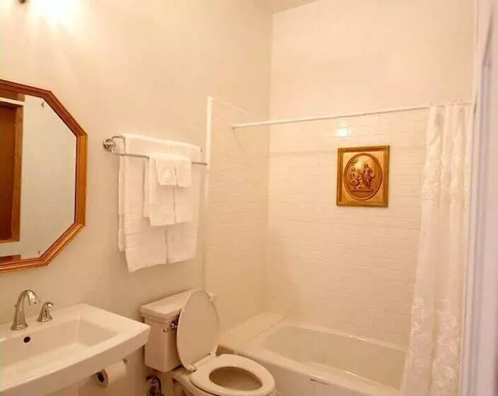 Aamiaismajoitus (B&B) Hassinger Daniels Guest House