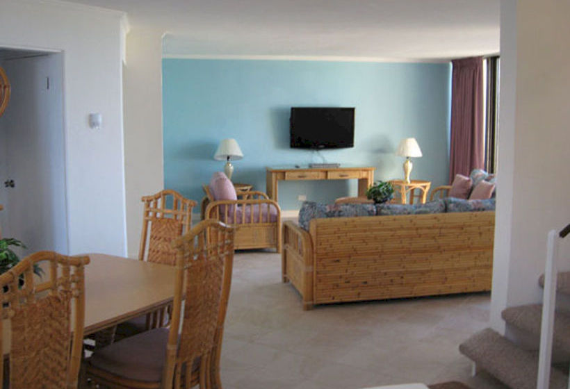 Blue Water Resort At Cable Beach