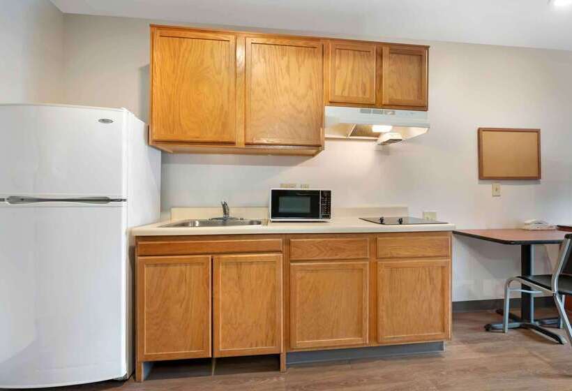 בית מלון כפרי Extended Stay America Select Suites  Cincinnati  Sharonville