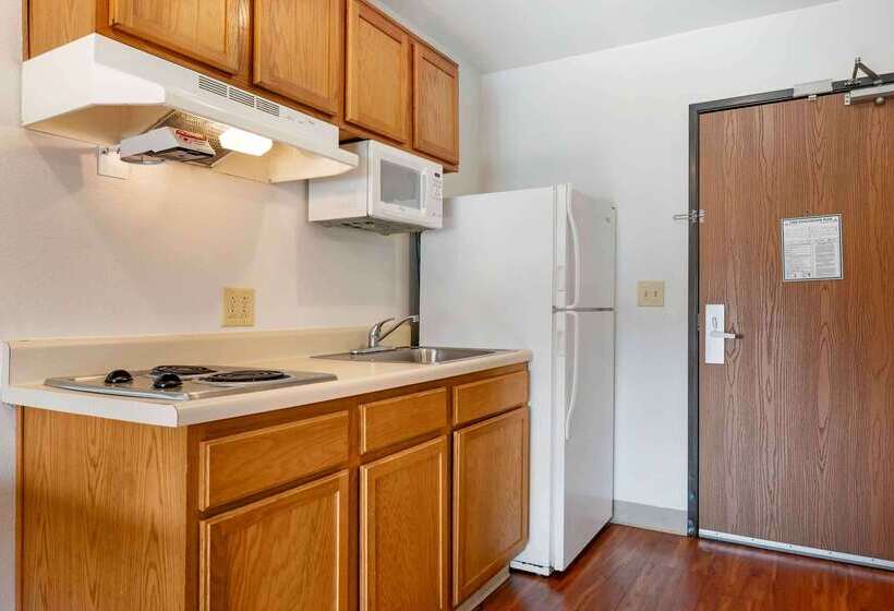 בית מלון כפרי Extended Stay America Select Suites  Cincinnati  Sharonville