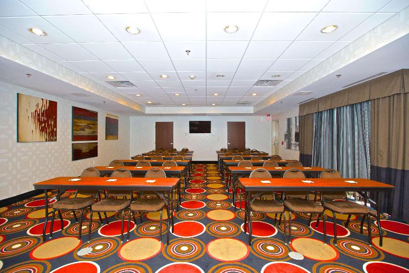 Отель Hampton Inn Atlanta Mcdonough