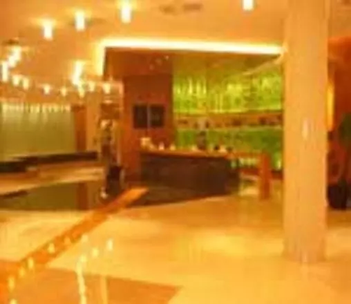 Hotelli Holiday City