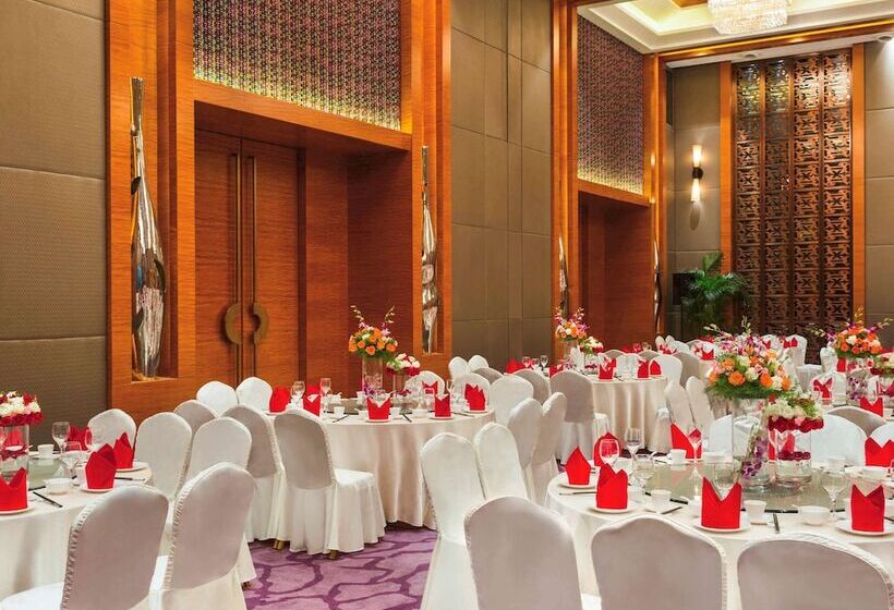 Отель Movenpick  Enshi