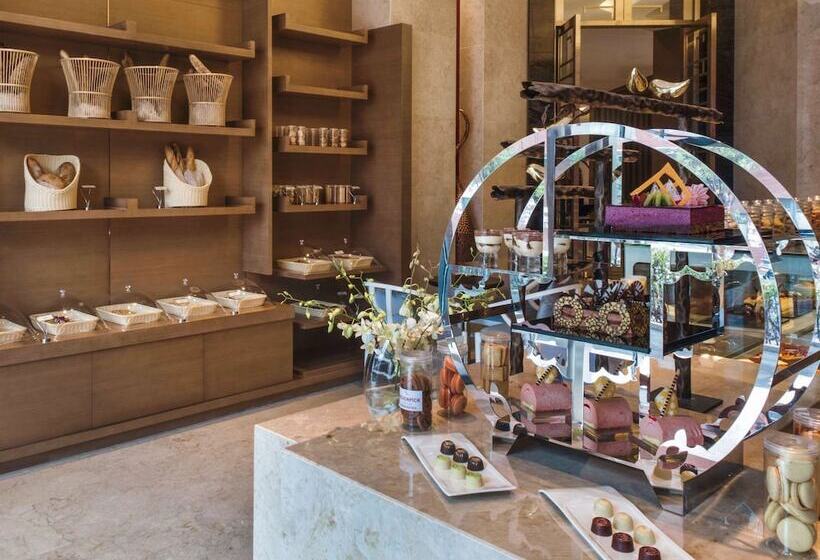 Отель Movenpick  Enshi